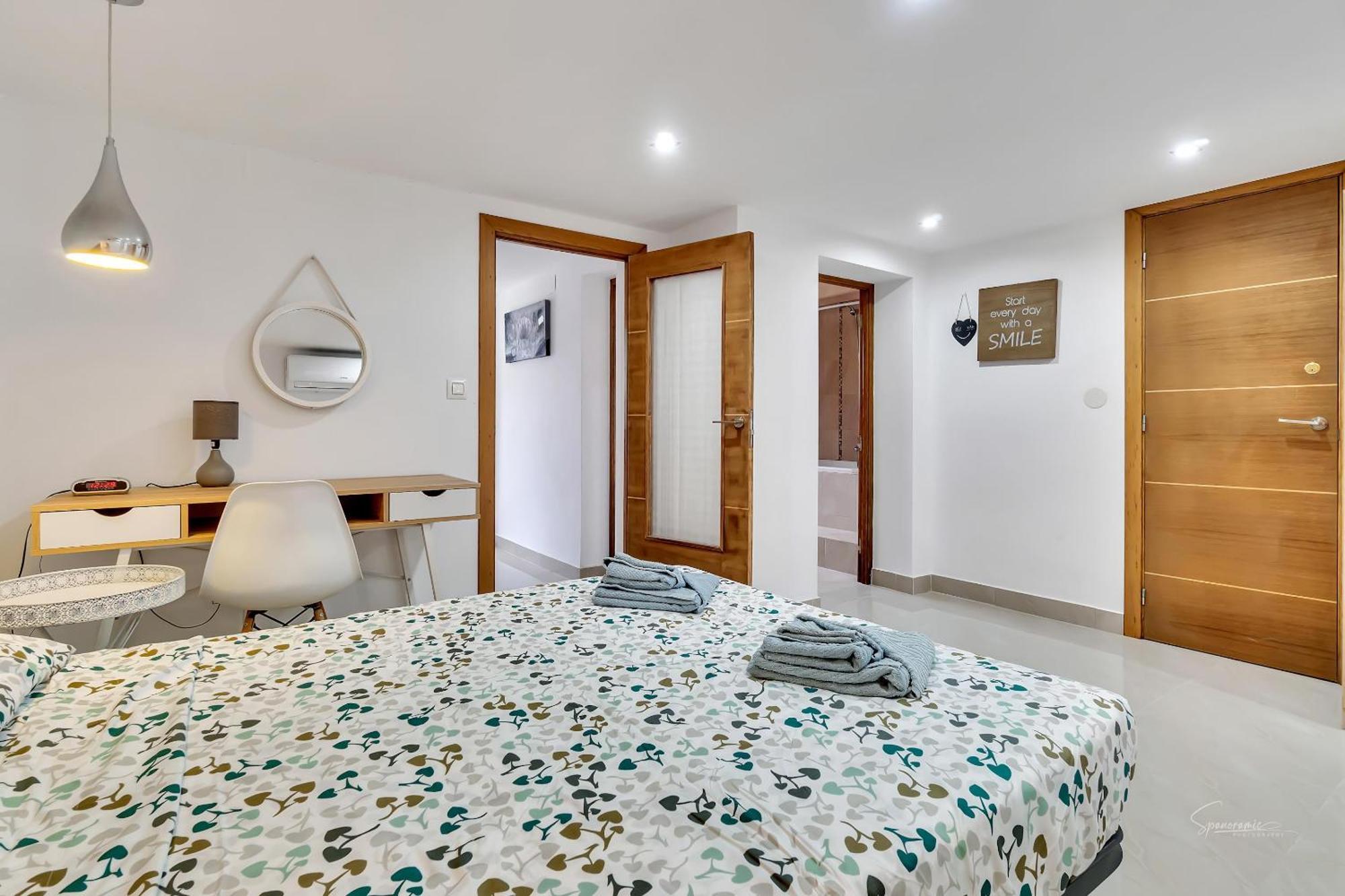 Casa Primera By Aldertons เบนิสซา ภายนอก รูปภาพ