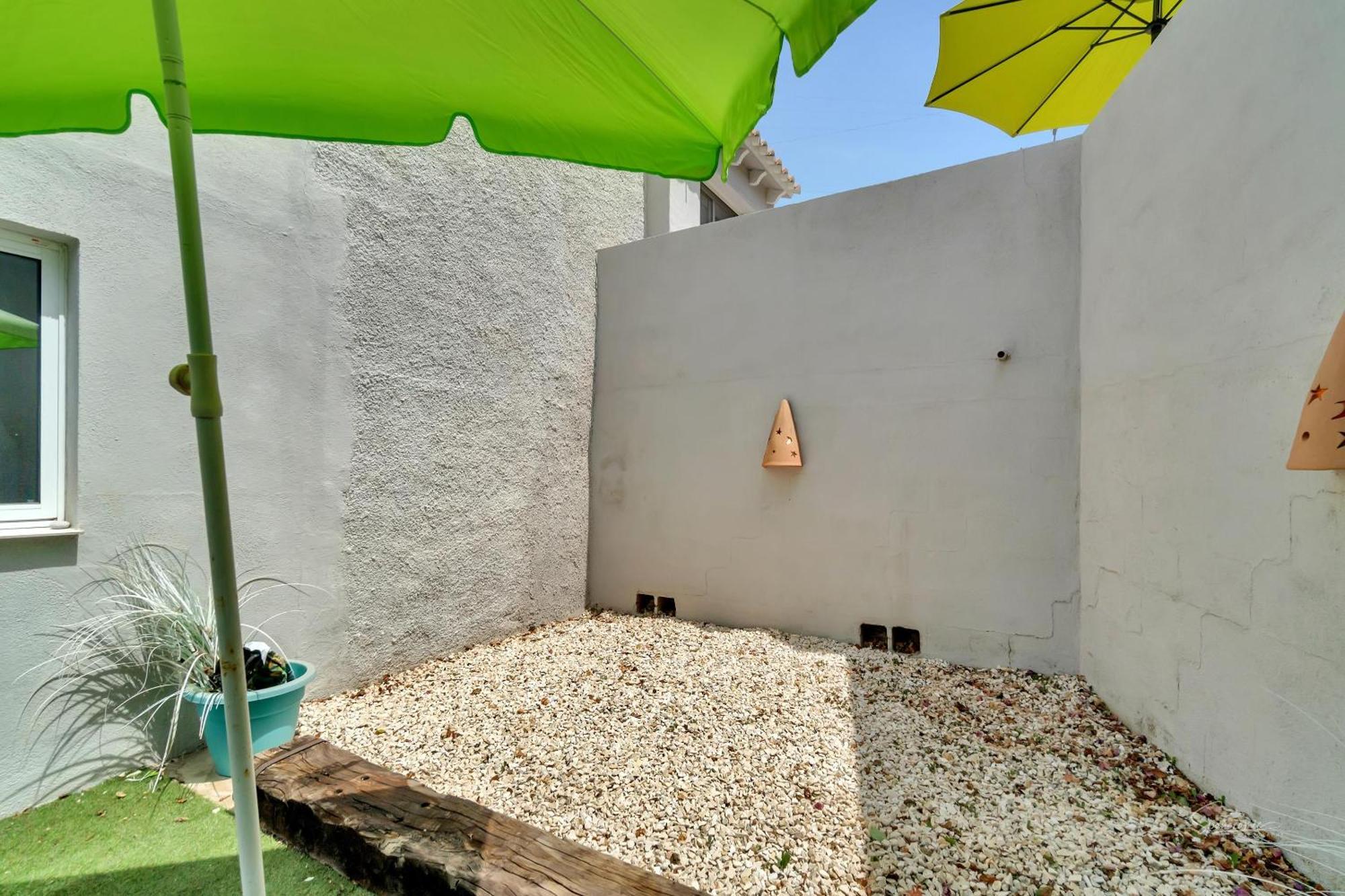 Casa Primera By Aldertons เบนิสซา ภายนอก รูปภาพ